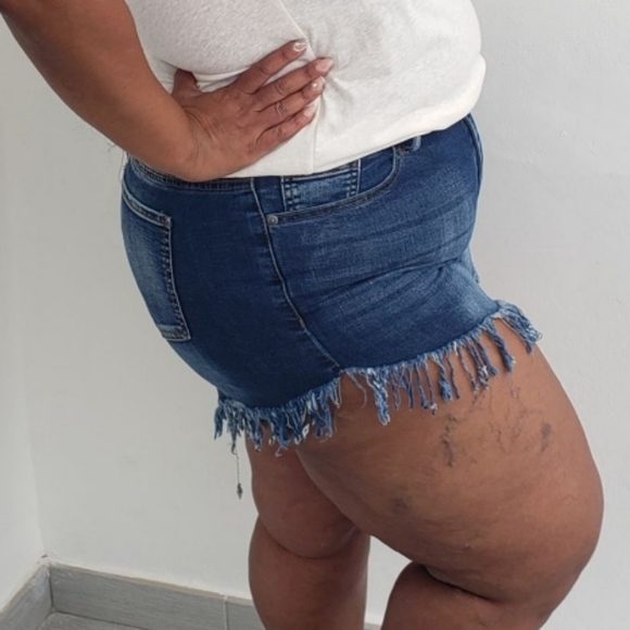 Jean shorts - Picture 2 of 7